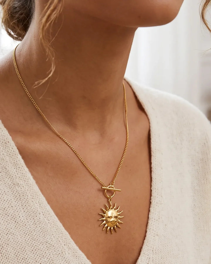 Solene Sun Pendant Necklace Radiance