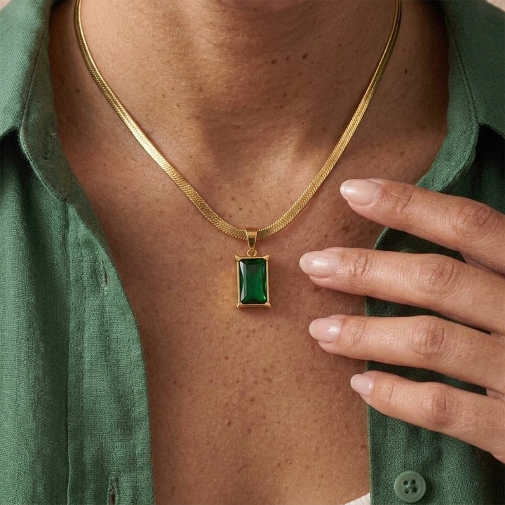 Iselotte Verdain Jewellery Set